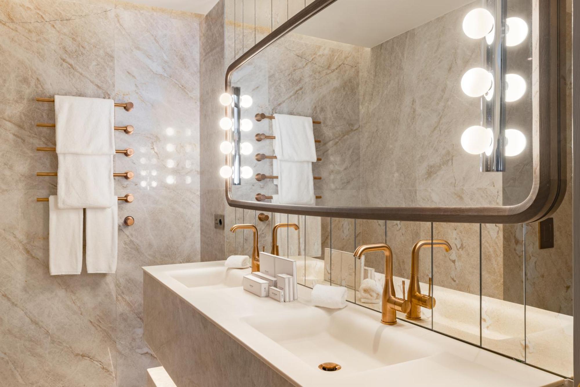 Casa Faraona Luxury Residences マドリード エクステリア 写真